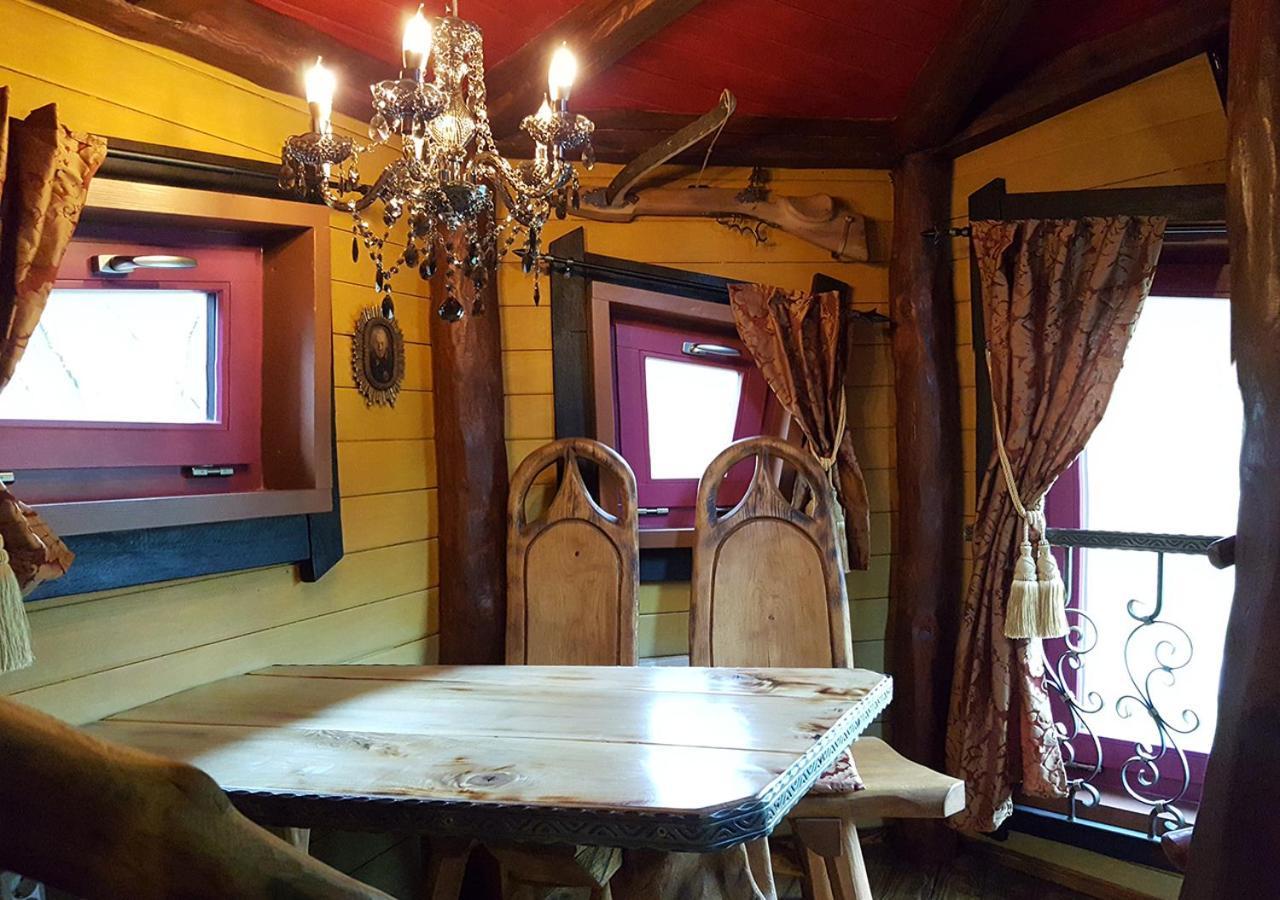 Baumhaushotel Oaseweil Weil im Schonbuch Esterno foto