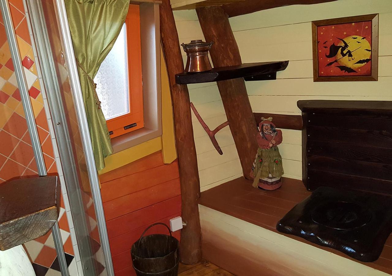 Baumhaushotel Oaseweil Weil im Schonbuch Esterno foto